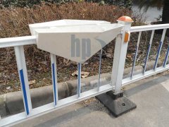 蕪湖15000個(gè)護(hù)欄花盆已發(fā)貨