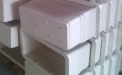 玻璃鋼花盆盆底的小孔洞的作用