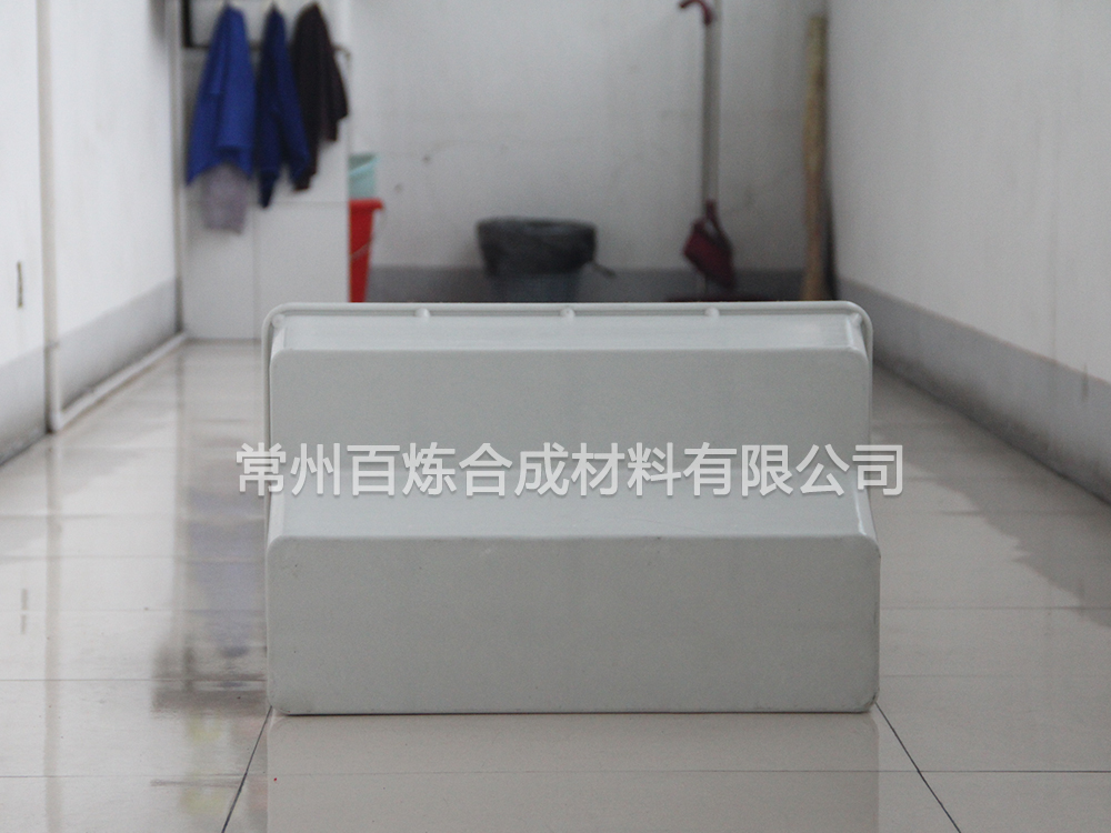 高低層方形護(hù)欄玻璃鋼花盆 高低層方形護(hù)欄玻璃鋼花盆
